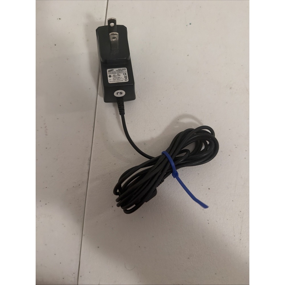 Genuine Samsung  AC Adapter ATADS10JBE Cell Phone Home Travel Charger 5V 0.7A